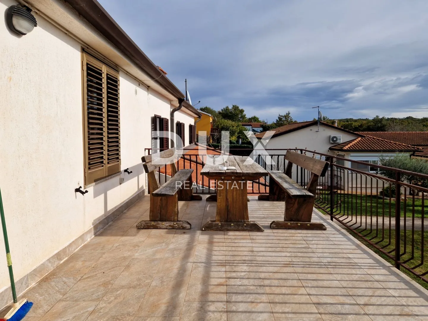 istra, novigrad - prostrana kuća u blizini mora - slika 29