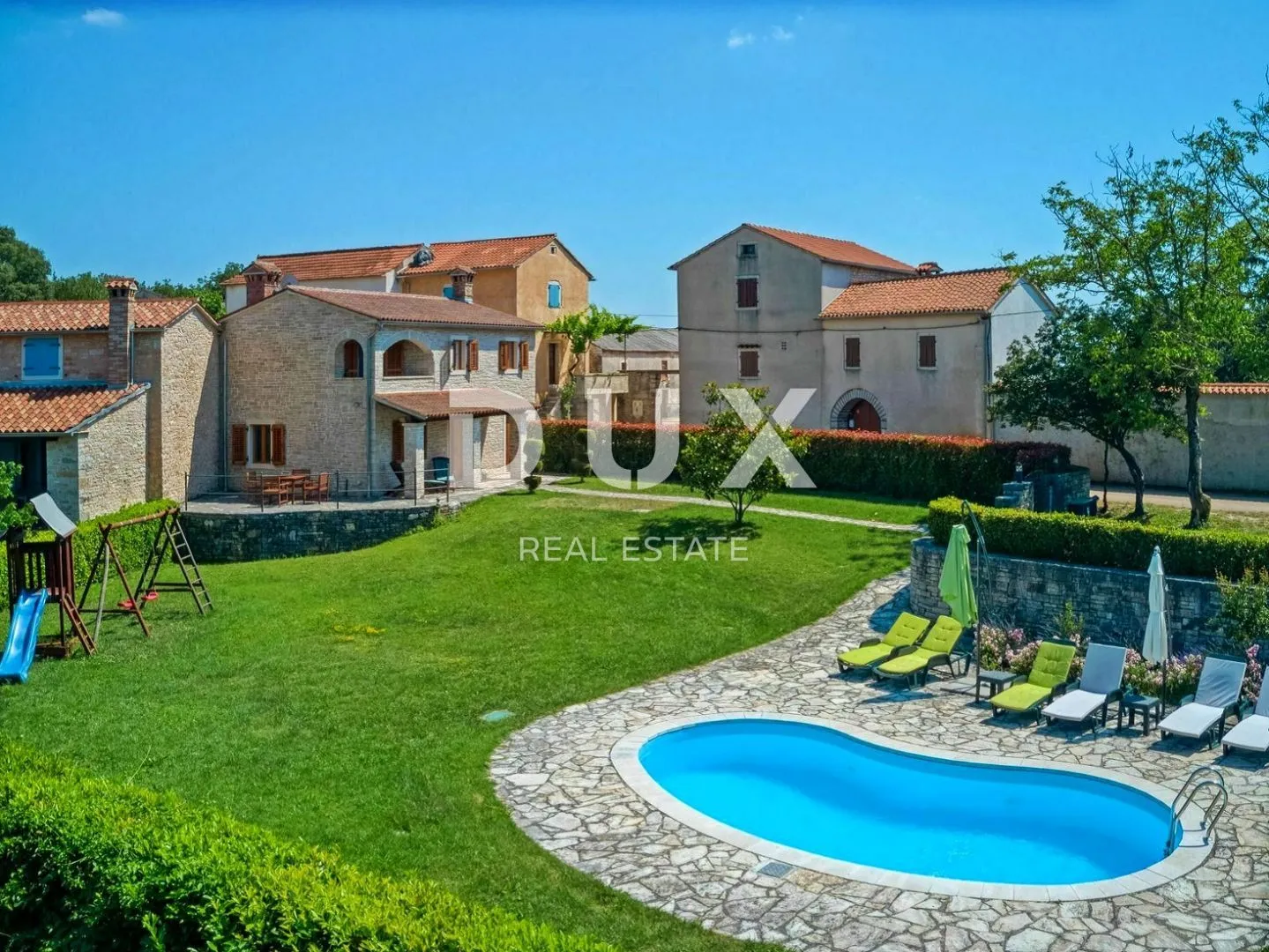 istra, tinjan - kamena autohtona vila - slika 9