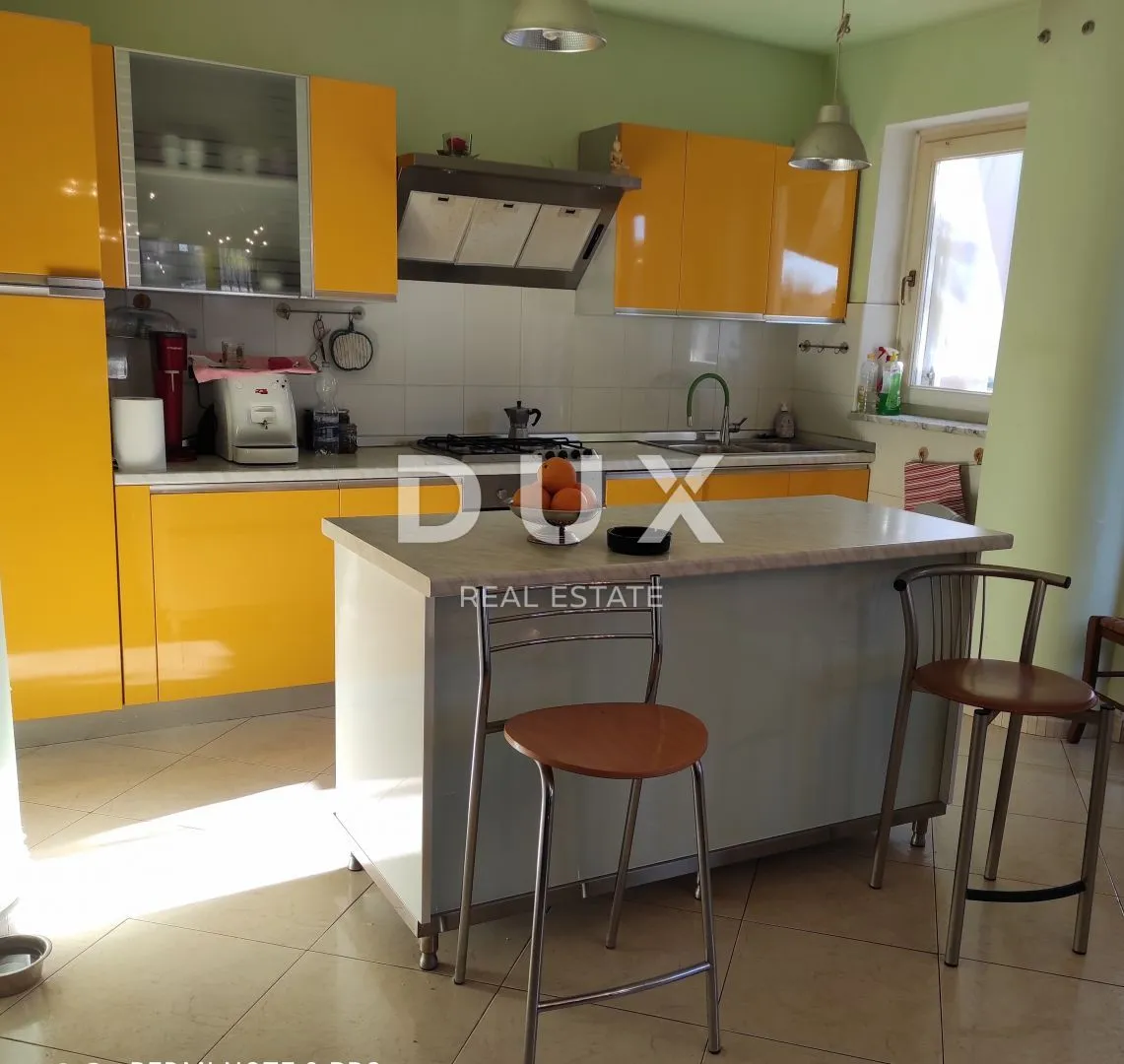 istra, umag - kuća u centru umaga drugi red do mora - slika 3