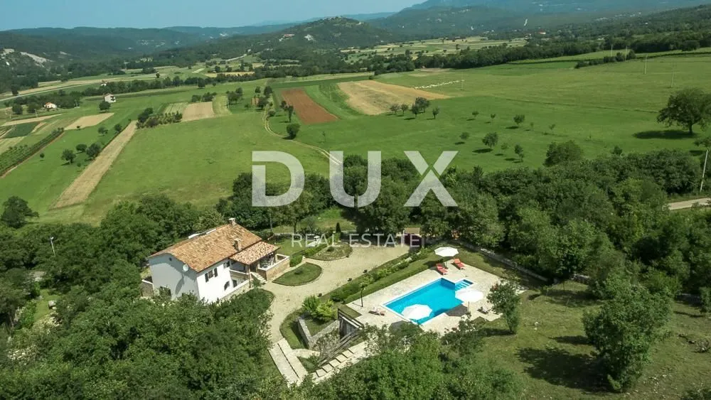dvije prekrasne vile s bazenom na prostranoj okućnici - slika 2