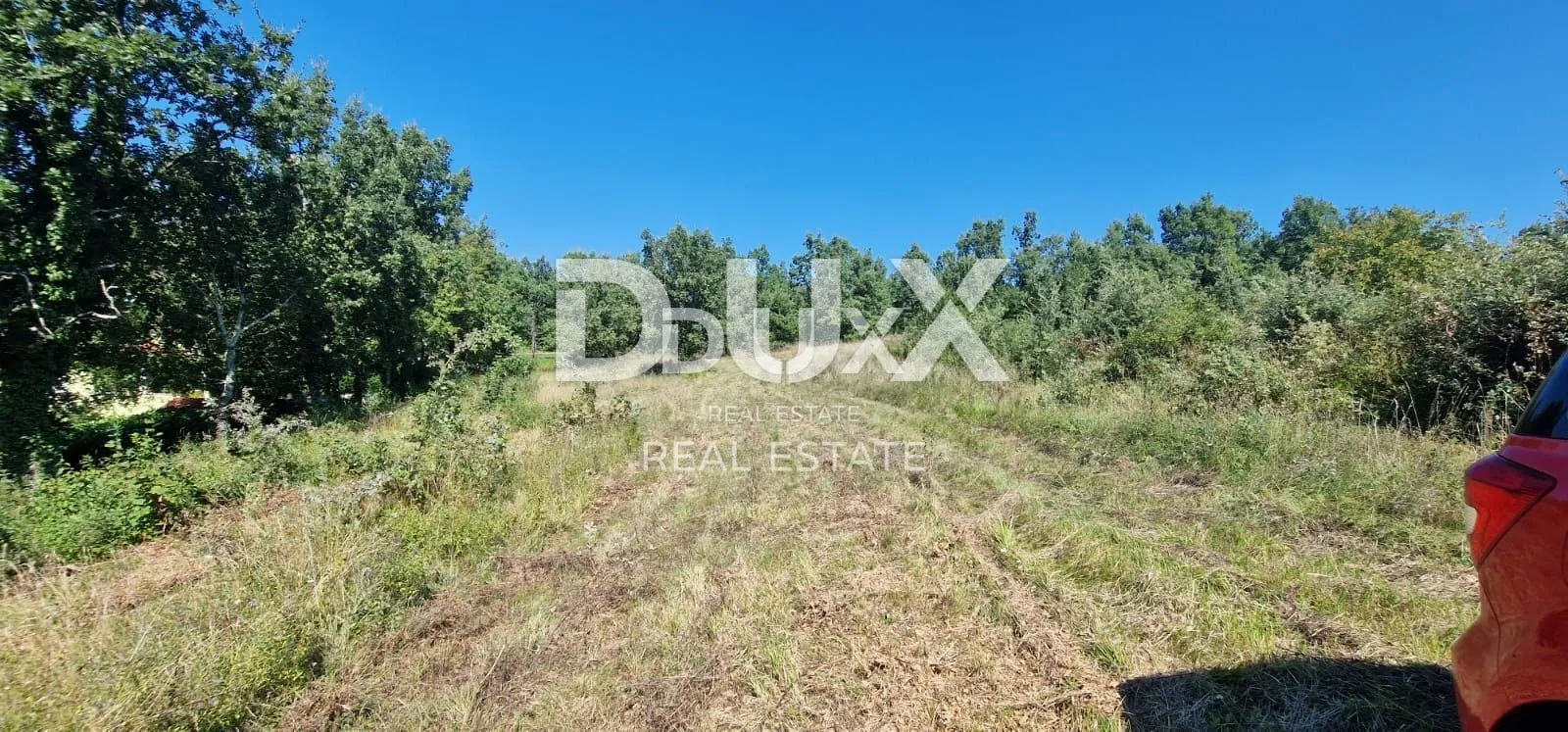 Istra, Oprtalj, građevinsko zemljište, 1.662 m2