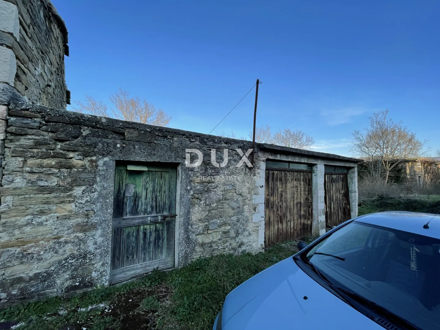 istra,kršan - istarsko imanje na rubu naselja - slika 12