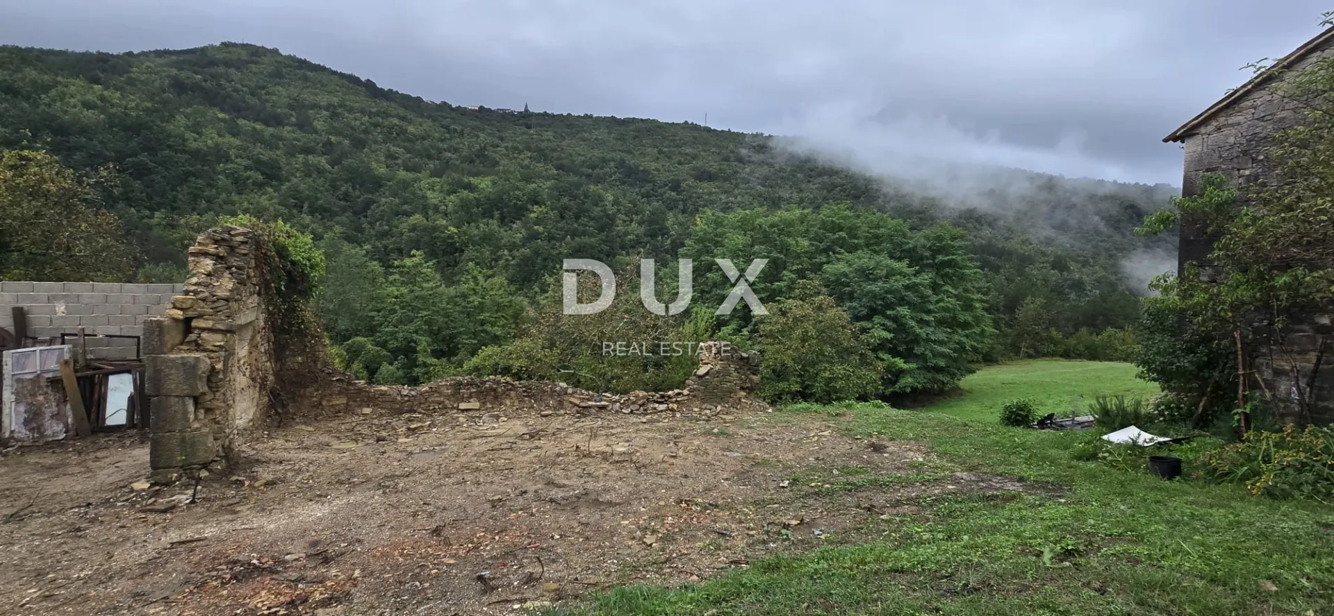 istra, sovinjak - ruševina + zemljište 57.356 m2 - slika 14