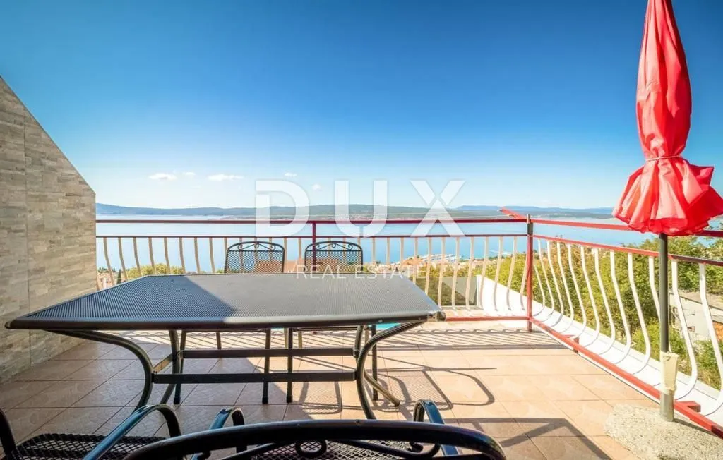 crikvenica - kuća s više apartmana i pogledom na more - slika 8