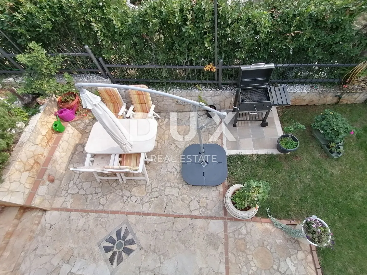 istra, rovinj apartmanska kuća na samo 40m od mora! - slika 53