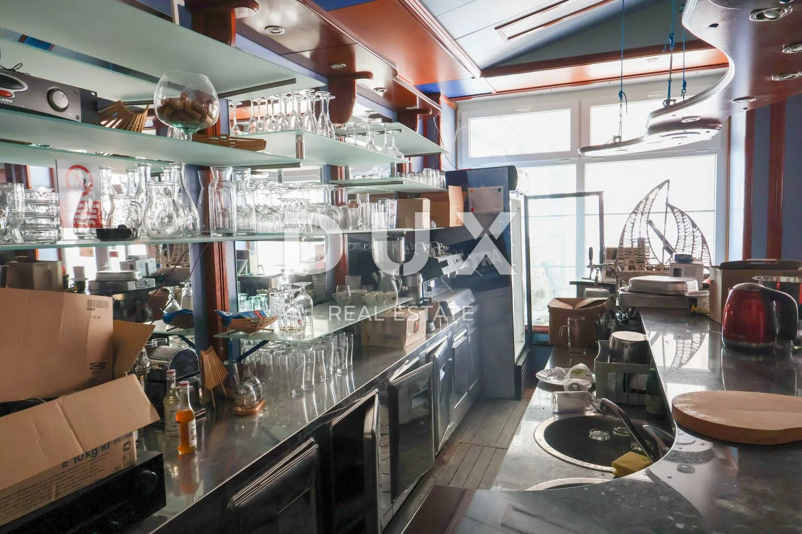 otok pag, pag - apartmanska kuća s restoranom u centru do mora - slika 10