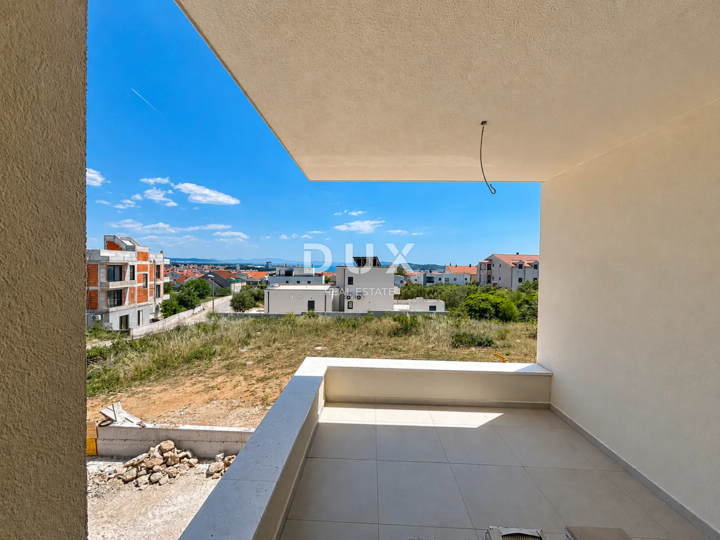 šibenik, vodice – stan s pogledom na more na mirnoj lokaciji, spremište - slika 2