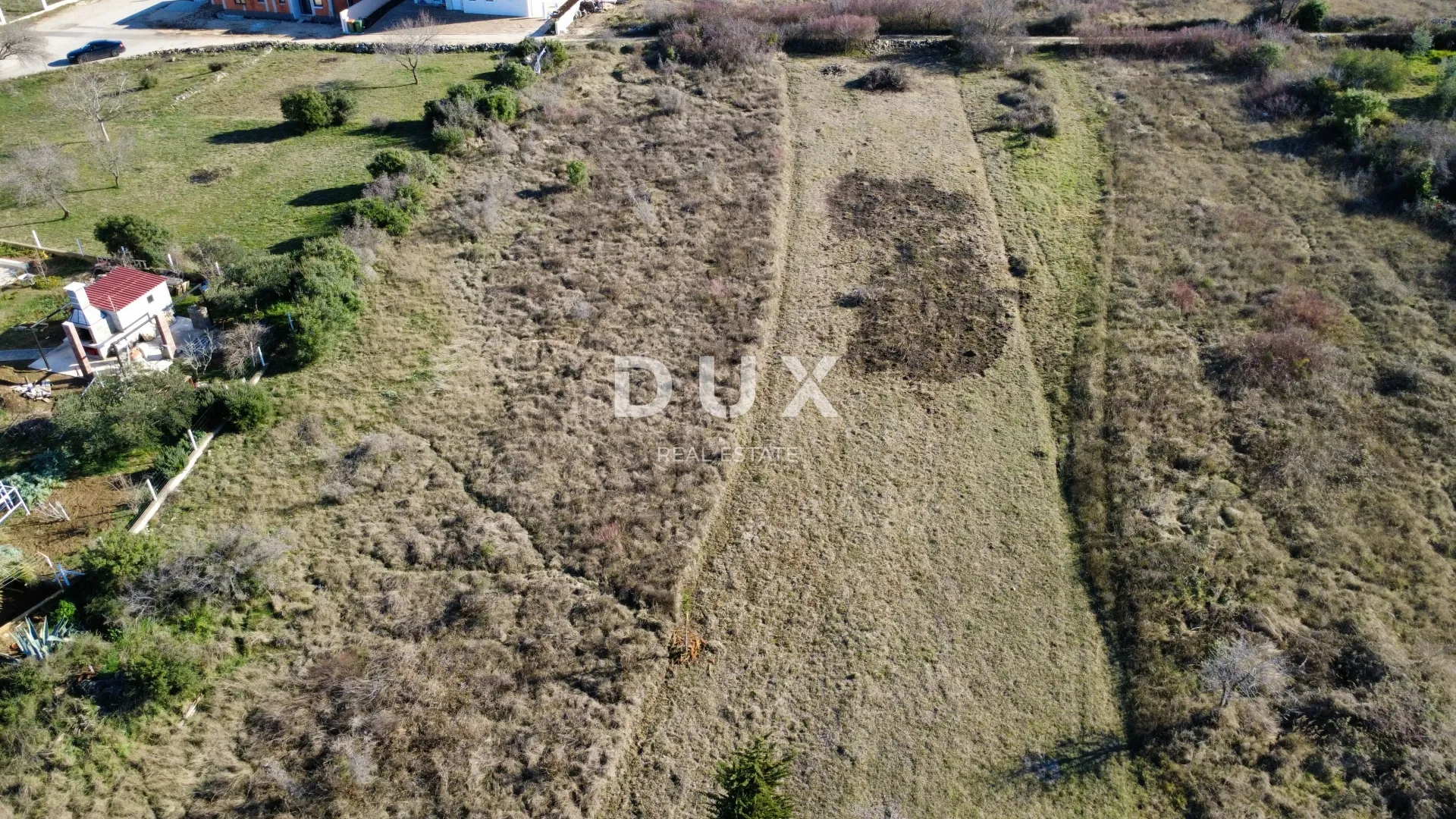 zadar, crno - parcela 900 m² u građevinskoj zoni! - slika 2