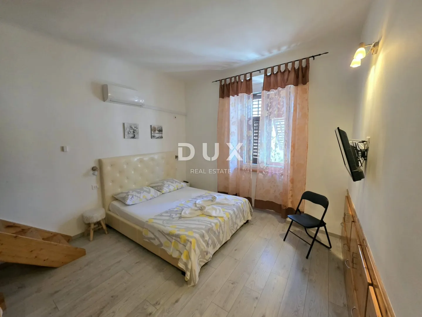 istra, pula - prodaja 2ss + db potpuno renoviran stan u centru grada - slika 9
