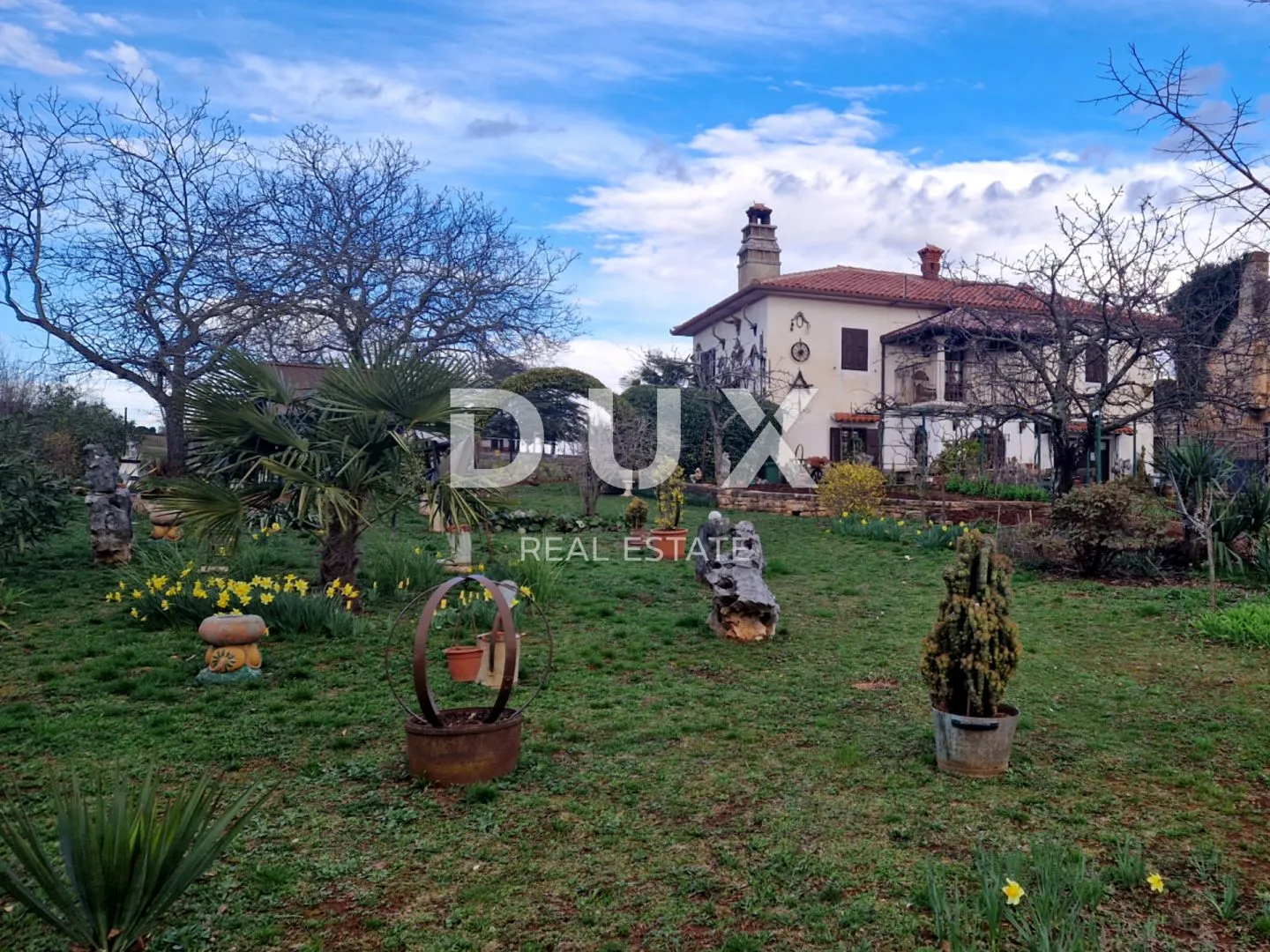 istra, oprtalj - kamena kuća s prostranom okućnicom - slika 2