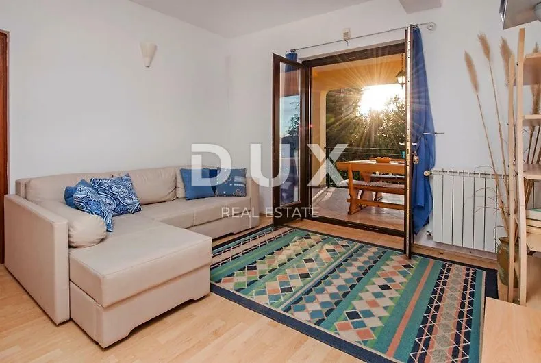 istra, poreč - apartmanska vila s bazenom - slika 18