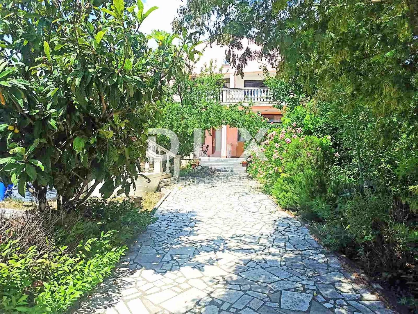 istra, medulin - atraktivna samostojeća kuća 200 m od mora! - slika 2
