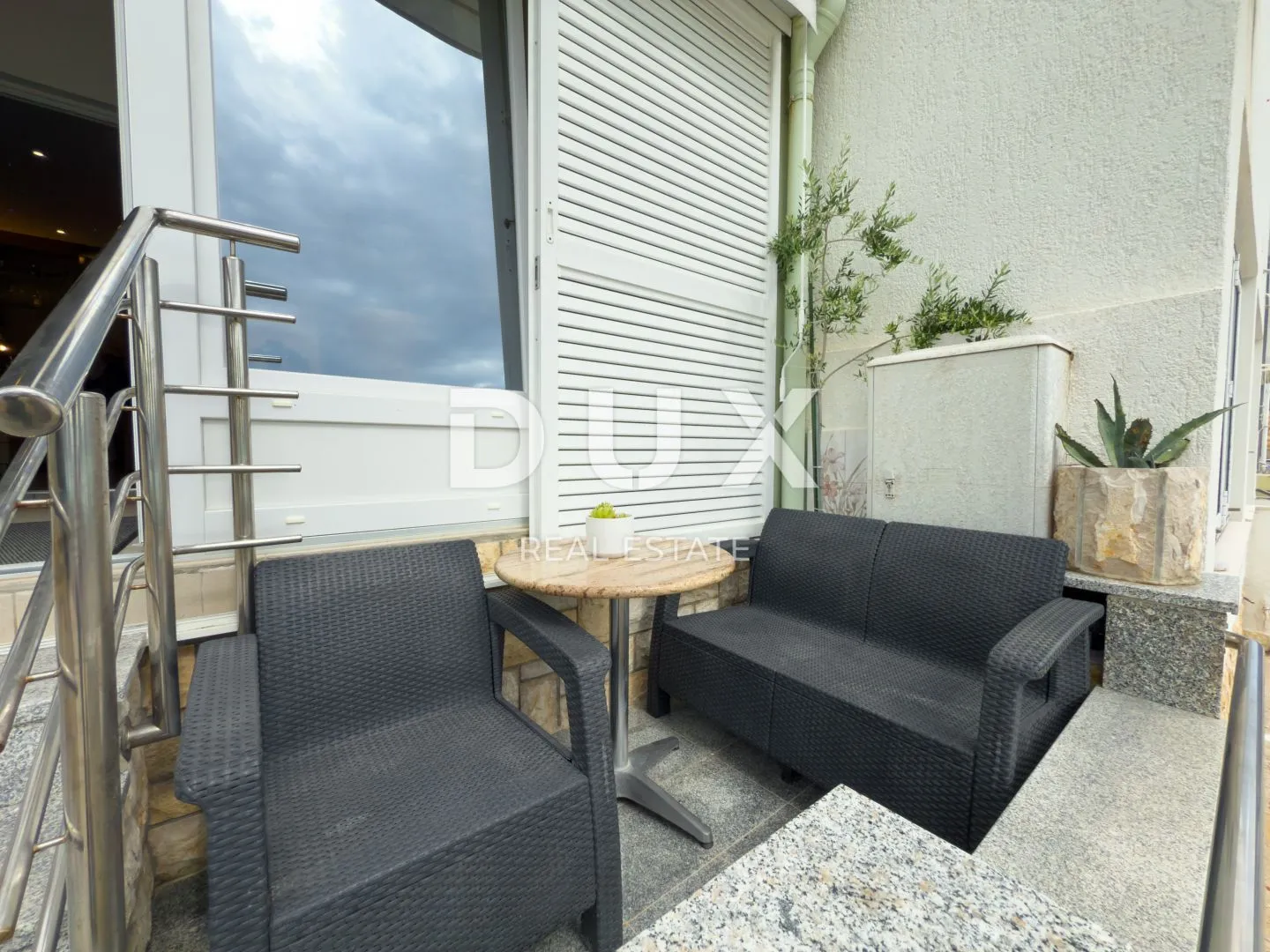 otok krk, baška - moderni apartman prvi red do mora! - slika 16