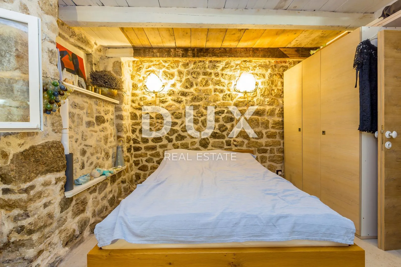 grad krk - luksuzna kuća s vrtom i pogledom na more - slika 18