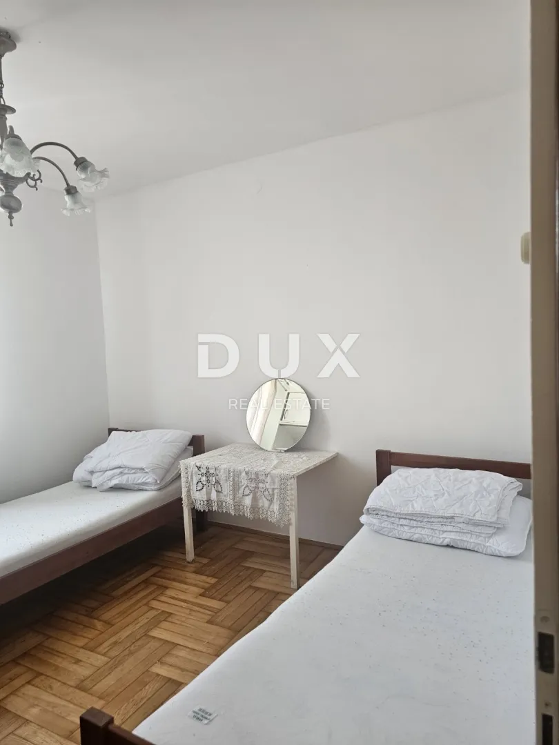 rijeka, škurinje - stan sa dva odvojena apartmana sa čak 5 spavaćih soba - slika 25
