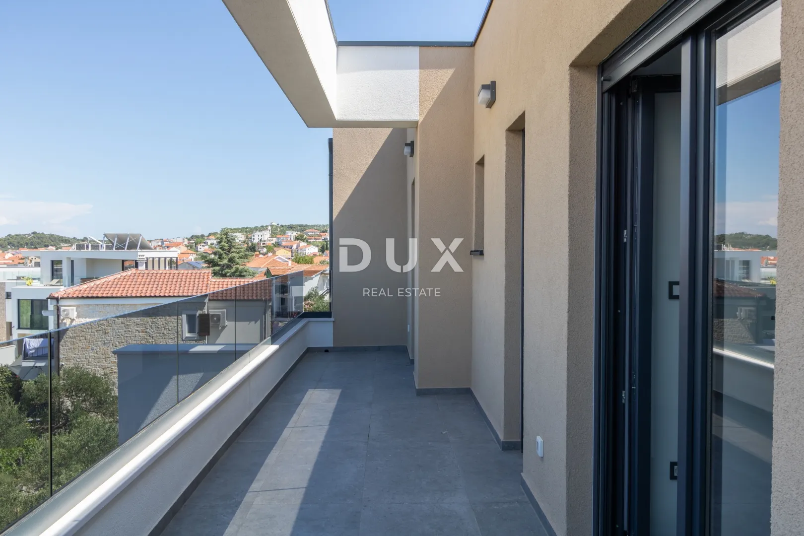 dalmacija, murter - penthouse 300m od plaže! - slika 10
