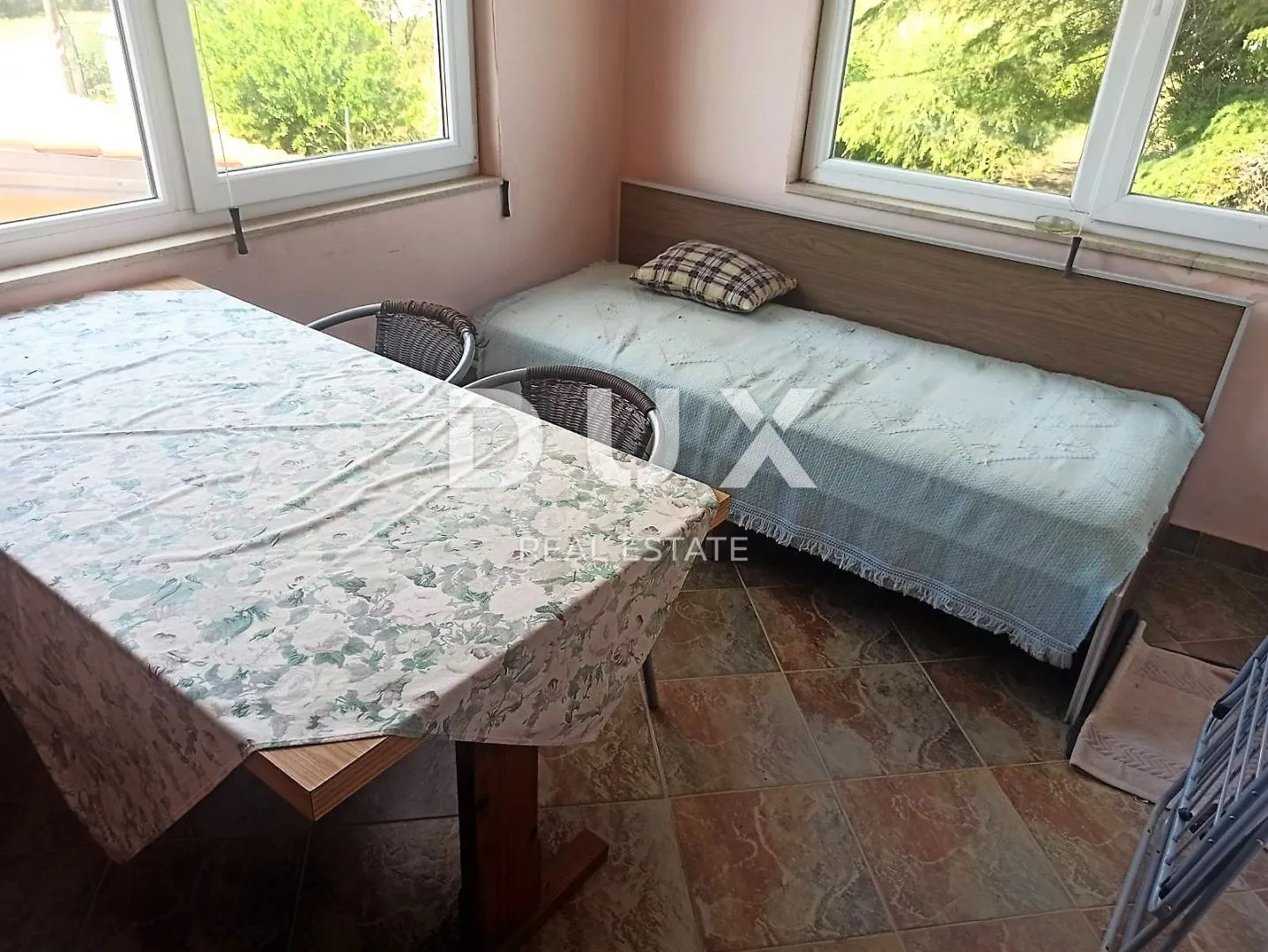istra, medulin - atraktivna samostojeća kuća 200 m od mora! - slika 45