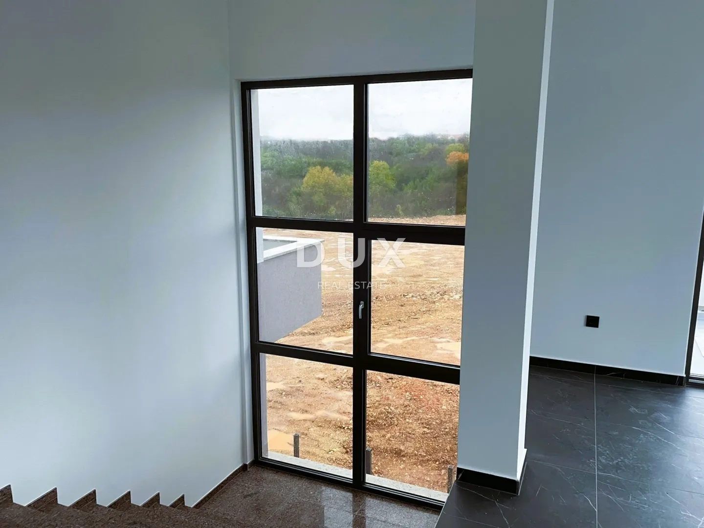 otok krk, grad krk - moderan penthouse od 100 m2 - slika 14