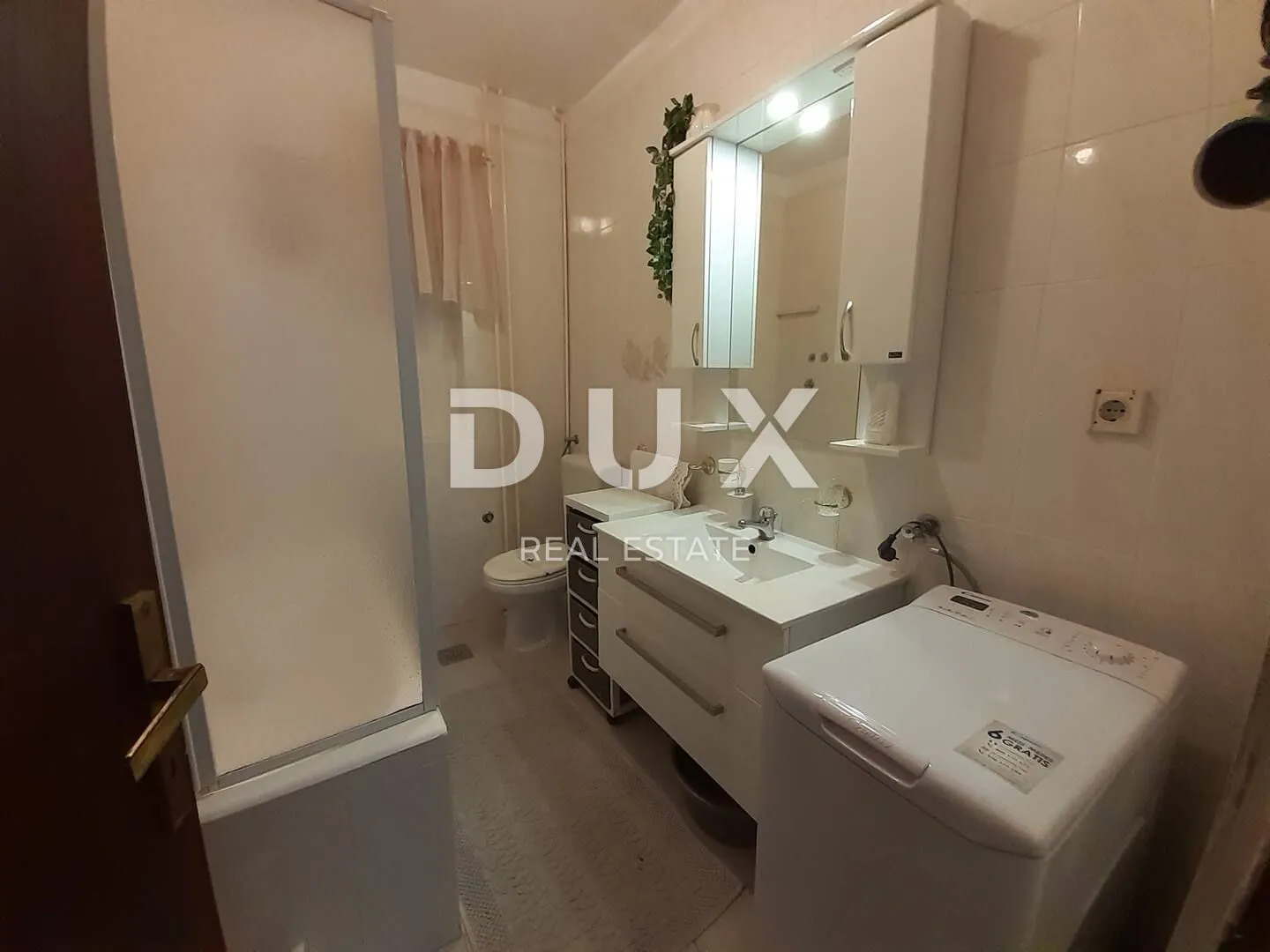istra, labin - atraktivna apartmanska kuća s bazenom - slika 16