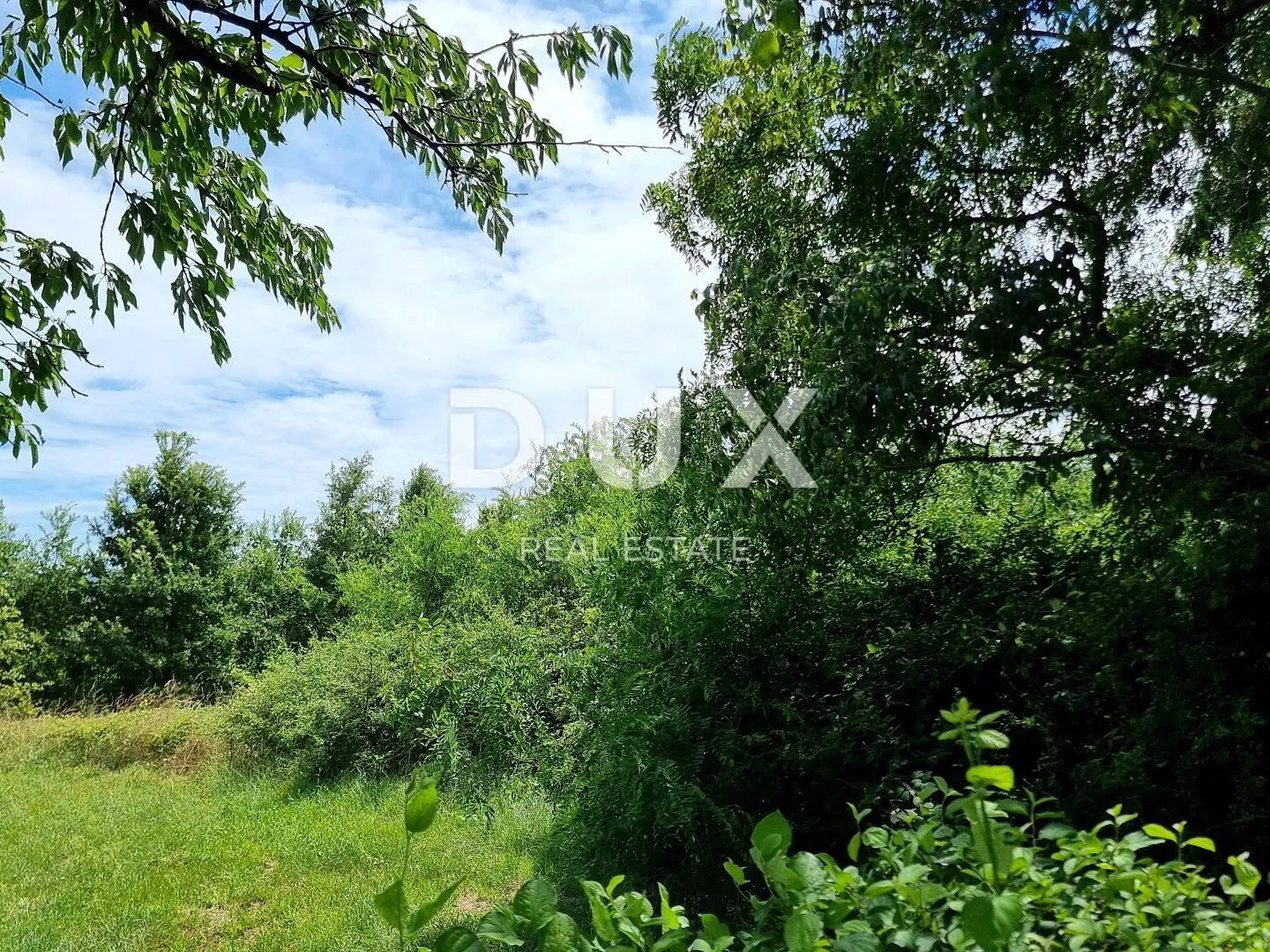 ISTRA, LABIN - Građevinsko zemljište u mirnom naselju