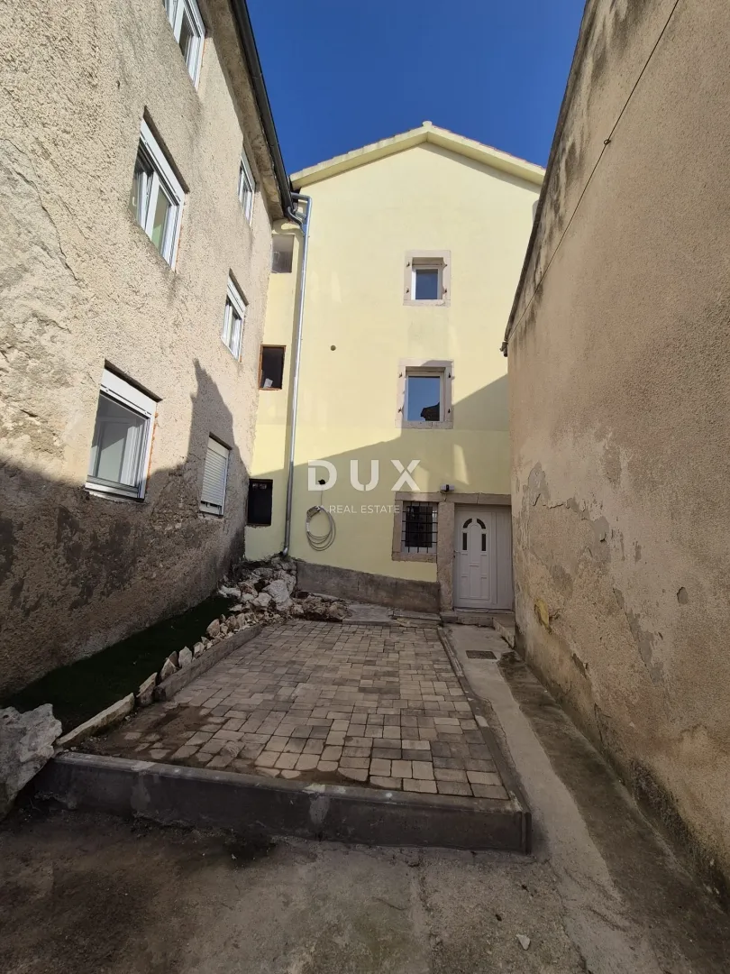 ISTRA, MEDULIN - Prodaja kamene kuće s apartmanom u prizemlju