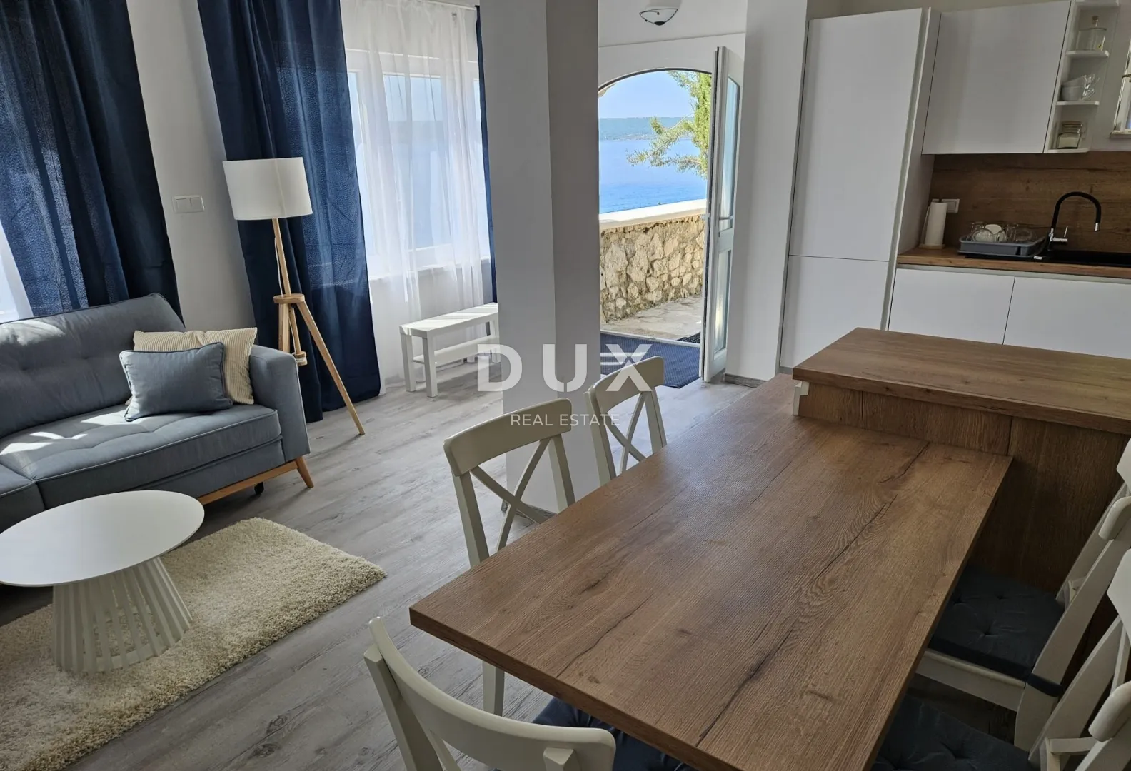 zadar, maslenica - posebna kuća u 1. redu do mora! - slika 26