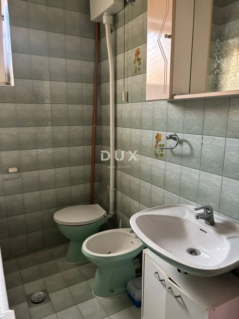 istra, poreč - komforan stan sa okućnicom u centru grada! - slika 10