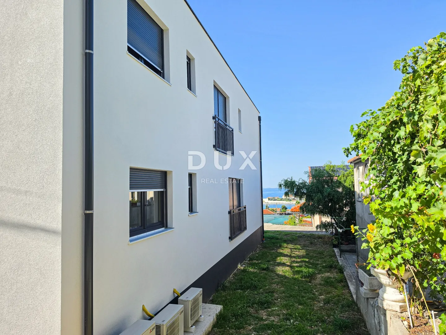 rab, banjol, trosobni stan, 113 m2, pogled na grad i more - slika 22