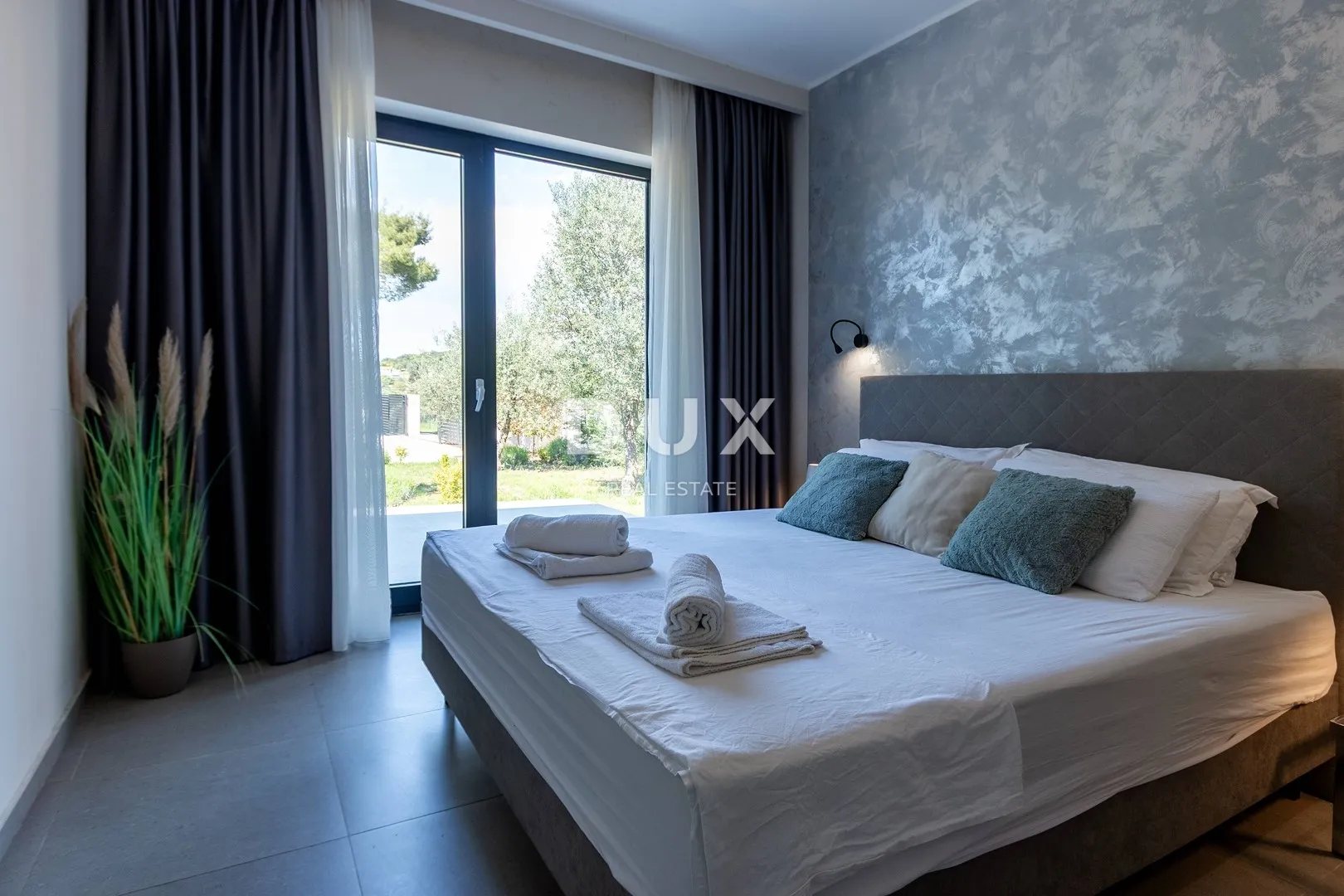 istra, rovinj, kuća s 4ss+db, 160 m², okućnica, 400m od mora - slika 16