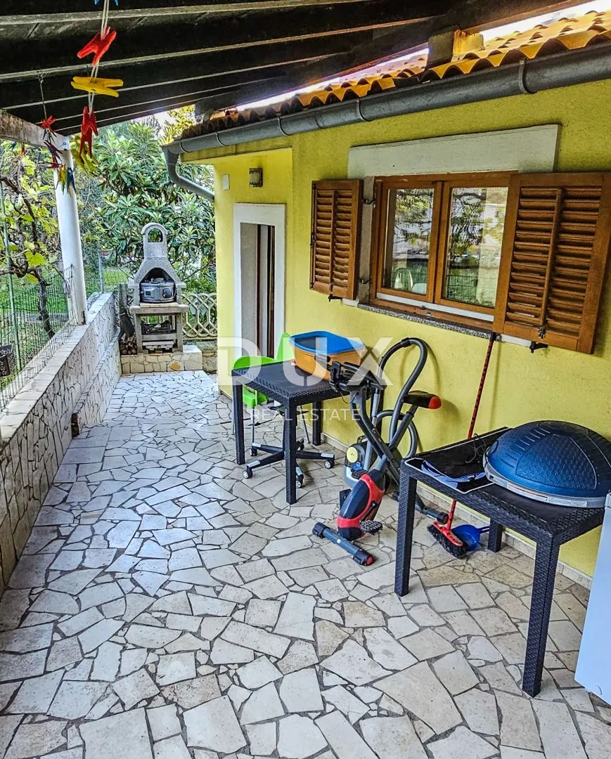 mali lošinj, centar - stan sa dvorištem na samo 500m od mora i glavnog trga - slika 14