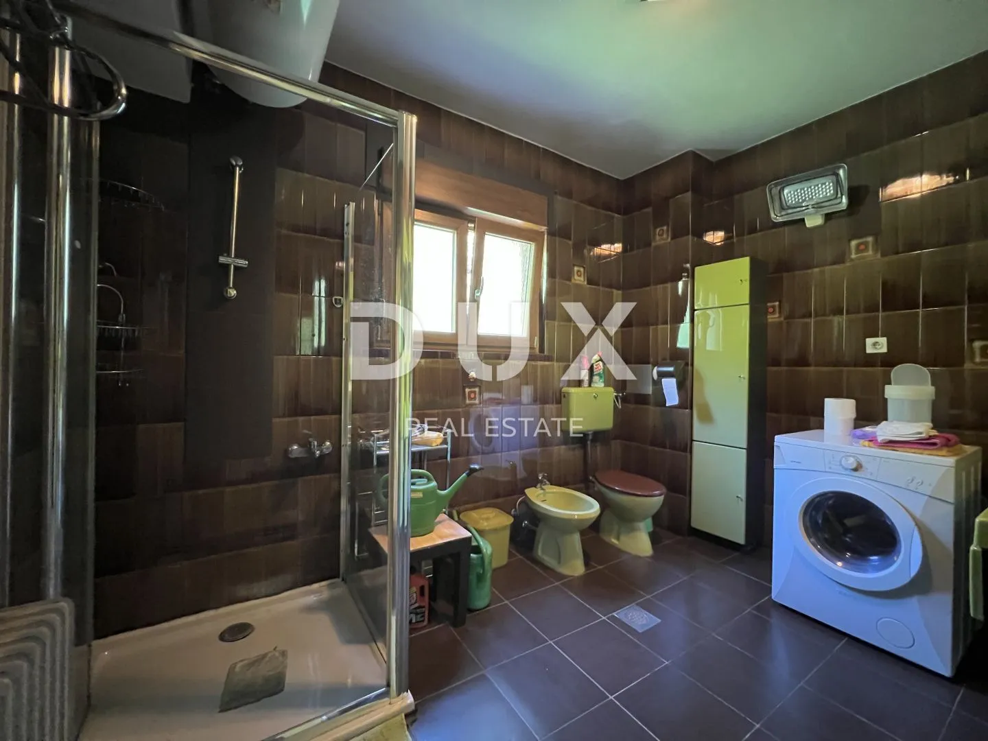 rijeka - stan površine 179 m2 s okućnicom od 550 m2 - slika 20
