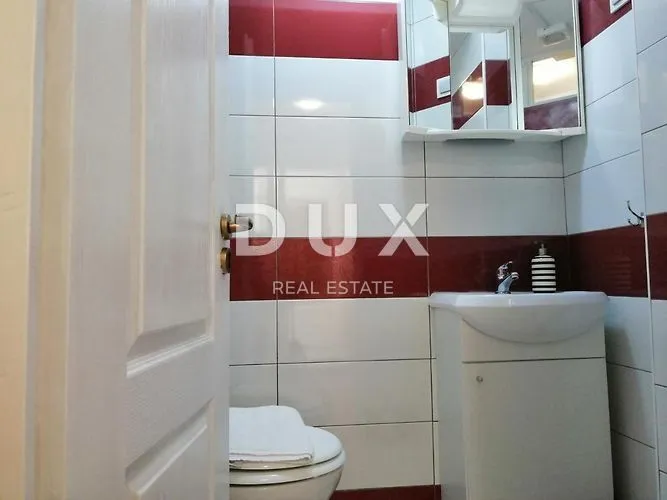 istra, pula - apartmanska kuća u strogome centru s bazenom i okućnicom - slika 24