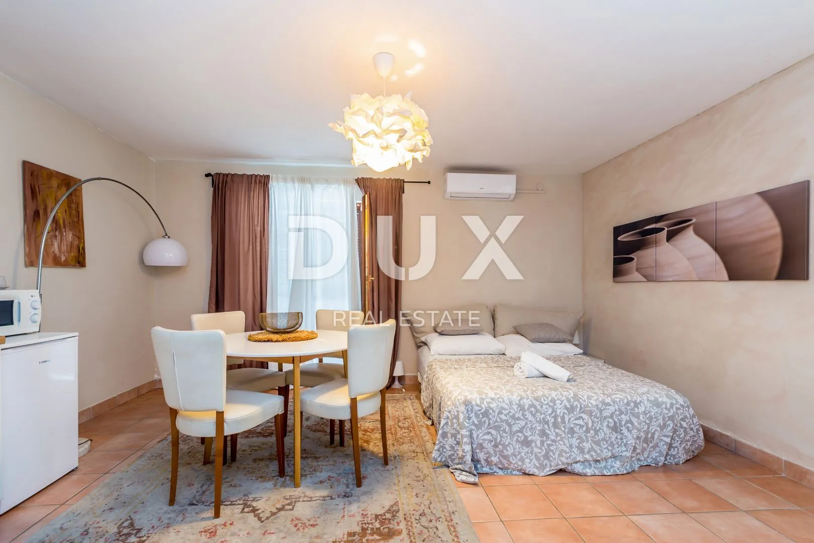 otok krk, njivice - etaža kuće na prvom katu s dva apartmana - slika 17