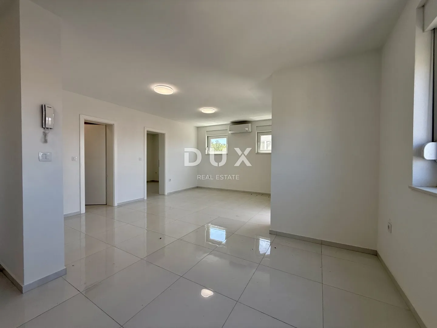 crikvenica, trosobni apartman, 123 m2, prvi kat, novogradnja, 350 metara od mora - slika 4