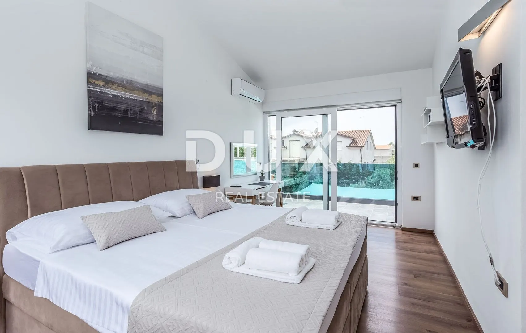 istra, višnjan - moderna vila s bazenom - slika 19