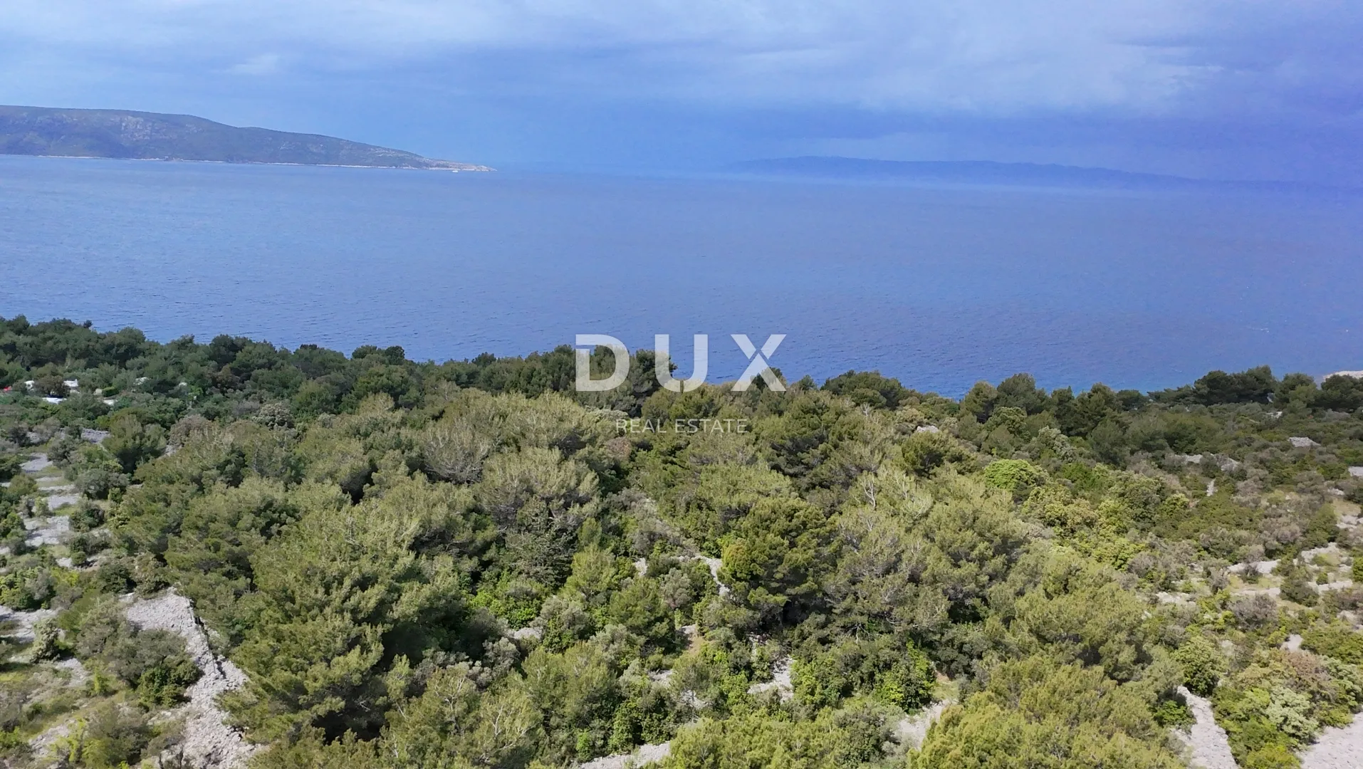 otok cres, grad cres - zemljište za hotel 100 m od mora - slika 2