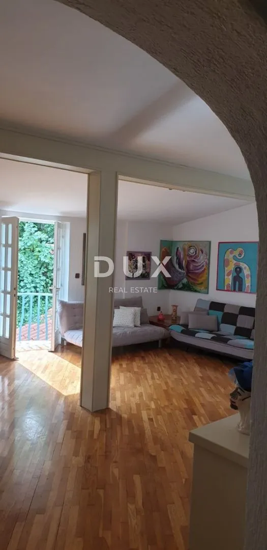 istra, pula - dvoetažni stan u centru 155 m2 - slika 20
