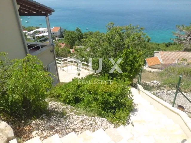 otok krk - ekskluzivna vila sa bazenom - slika 30