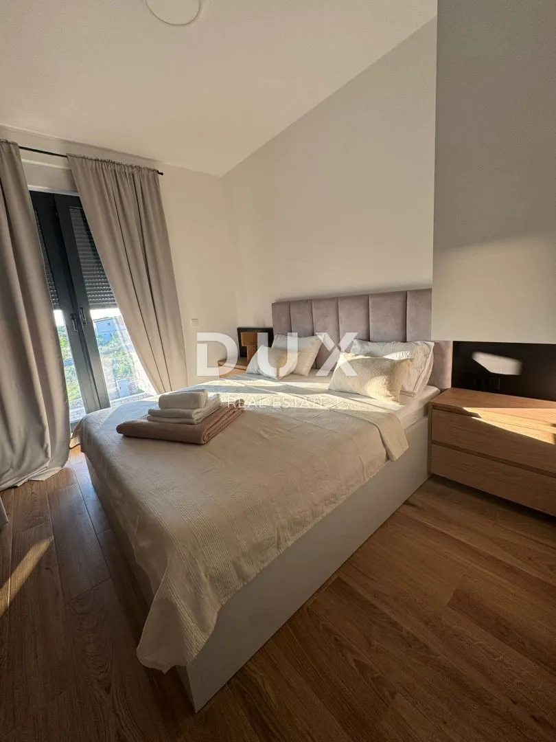 otok pag, kolan - vila 200m2 s bazenom + okoliš 400m2 - slika 30