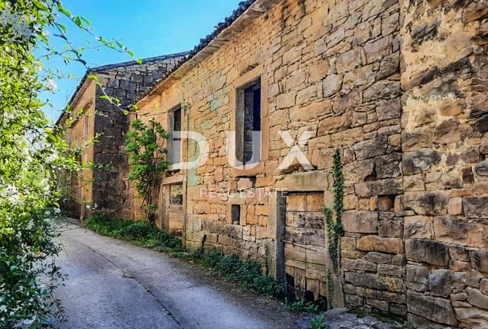 ISTRA, BUZET-Stara istarska kamena kuća u slikovitom istarskom selu - Sovinjska Brda, Buzet