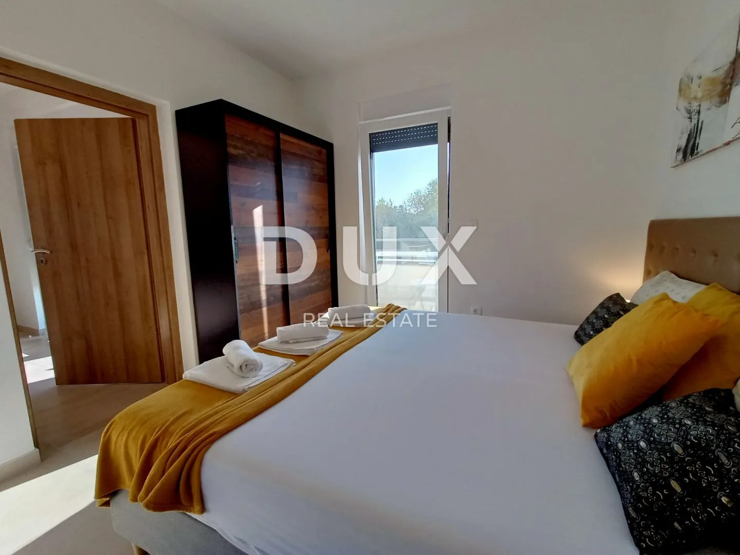 zadar, drage - prekrasna apartmanska vila s bazenom - slika 14