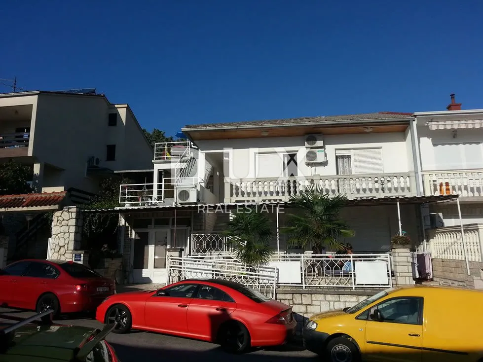 crikvenica - apartmanska kuća u blizini centra i plaže - slika 3