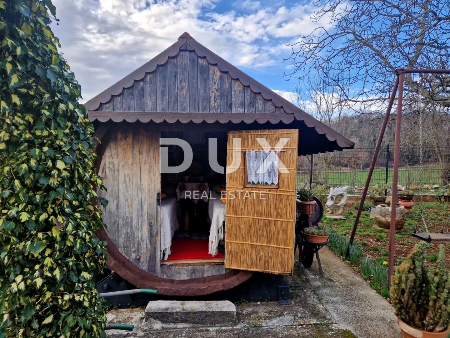 istra, oprtalj - kamena kuća s prostranom okućnicom - slika 8