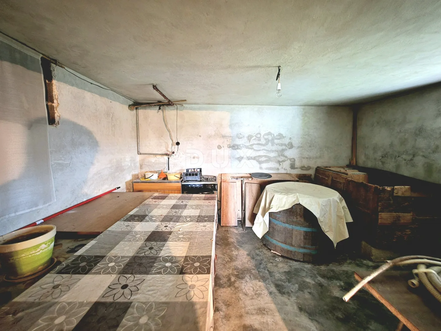 istra, pazin, obiteljska kuća, 250 m2, za obnovu - slika 45