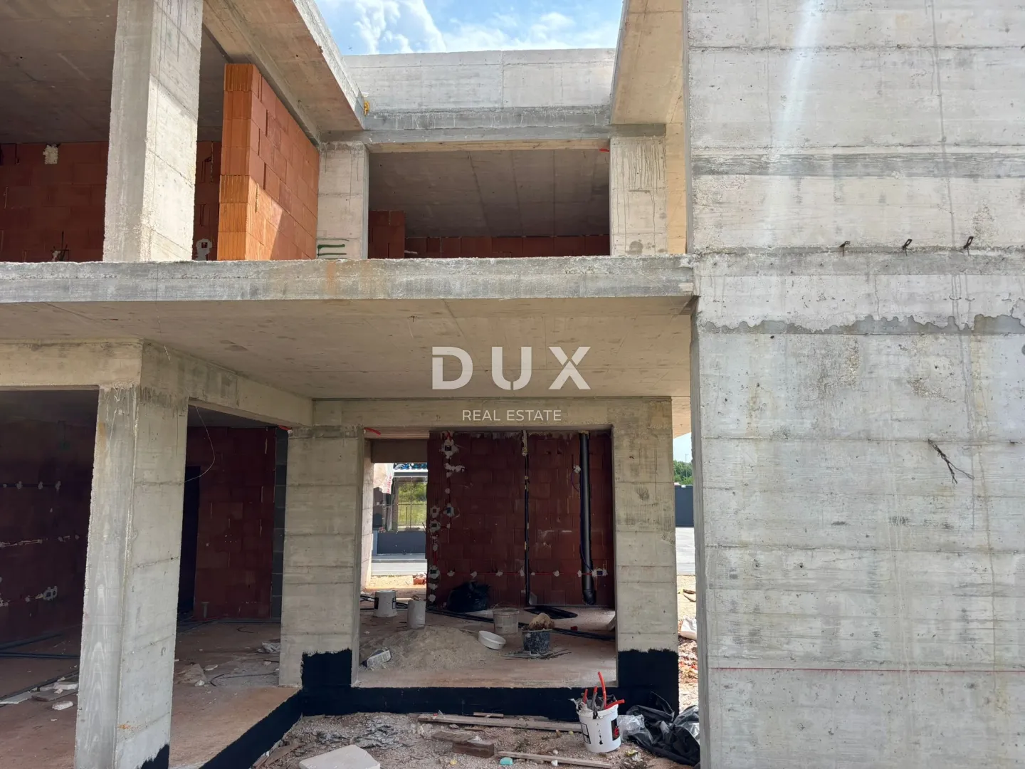 istra, umag - dvojna urbana vila nadomak plaža! - slika 9