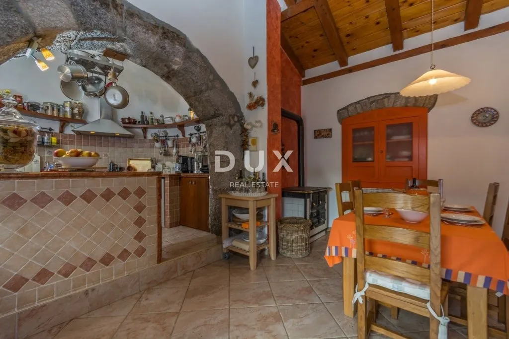 opatija, poljane - dvije kuće, 223m2 i okućnica s bazenom - slika 7