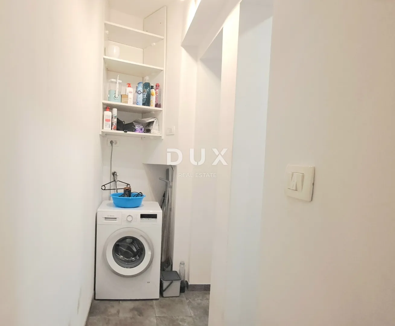rijeka, belveder - moderan, potpuno adaptiran stan - slika 23