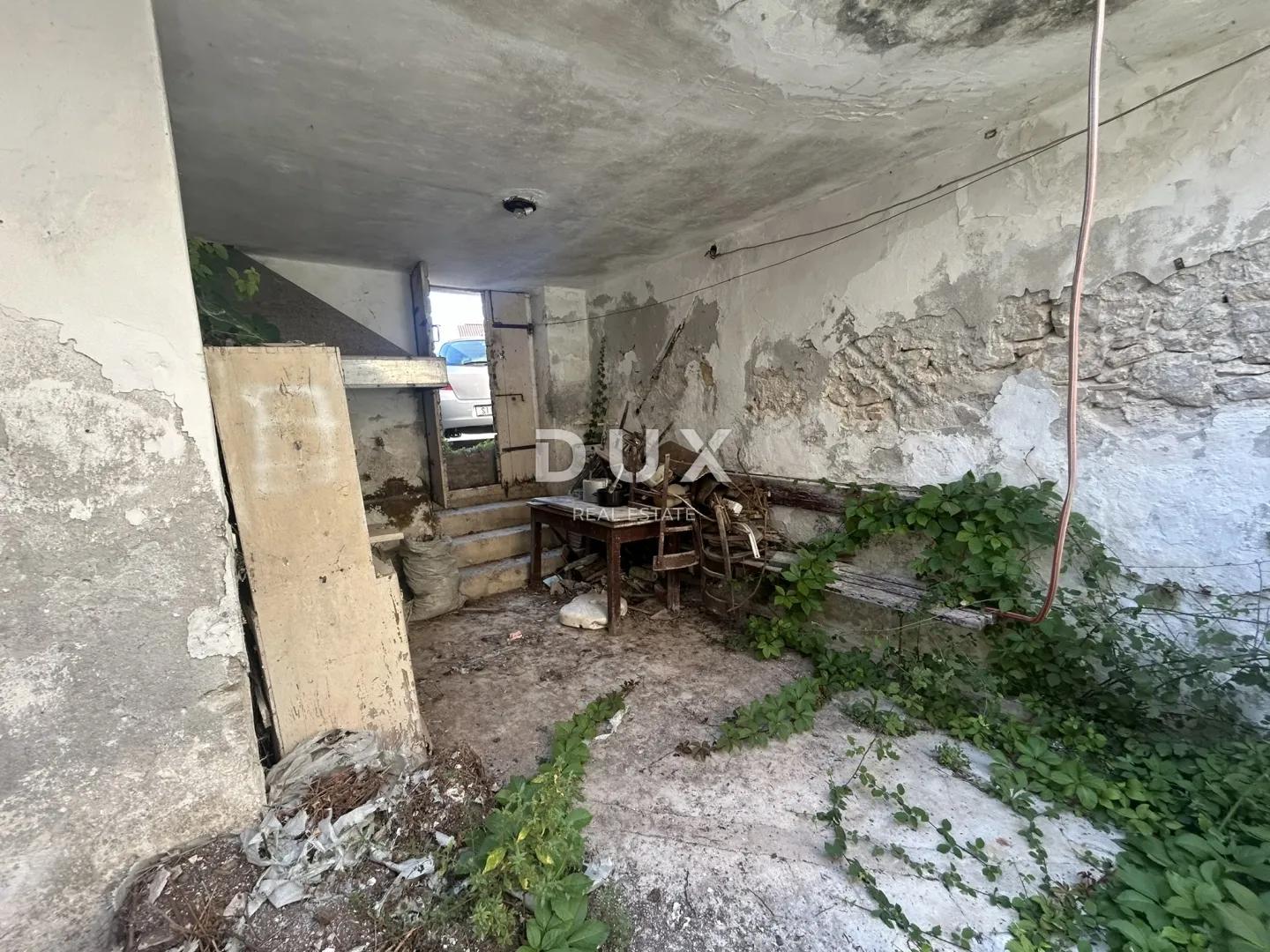 vodice, centar, kamena kuća, 170 m², 150 m od mora - slika 7