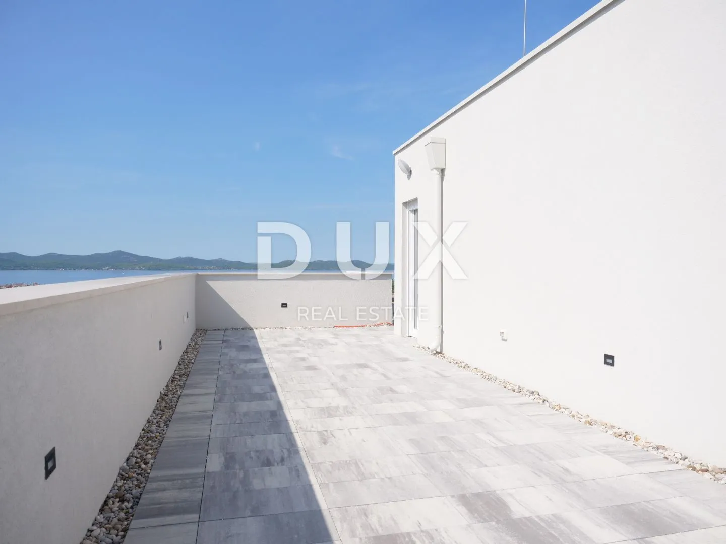 zadar, mocire - penthouse na traženoj lokaciji - slika 7