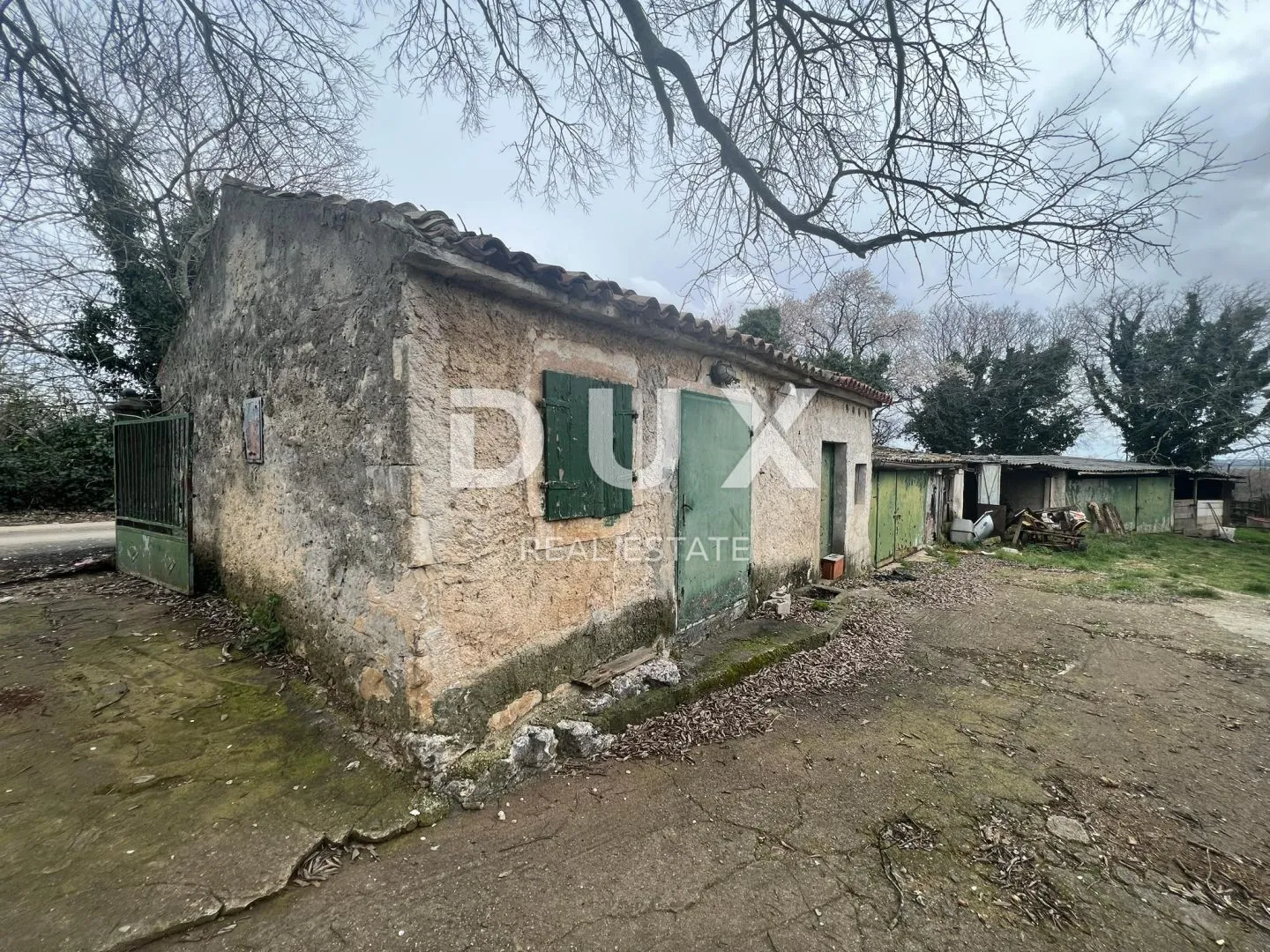 istra, valtura - građevinsko zemljište s objektom - slika 3